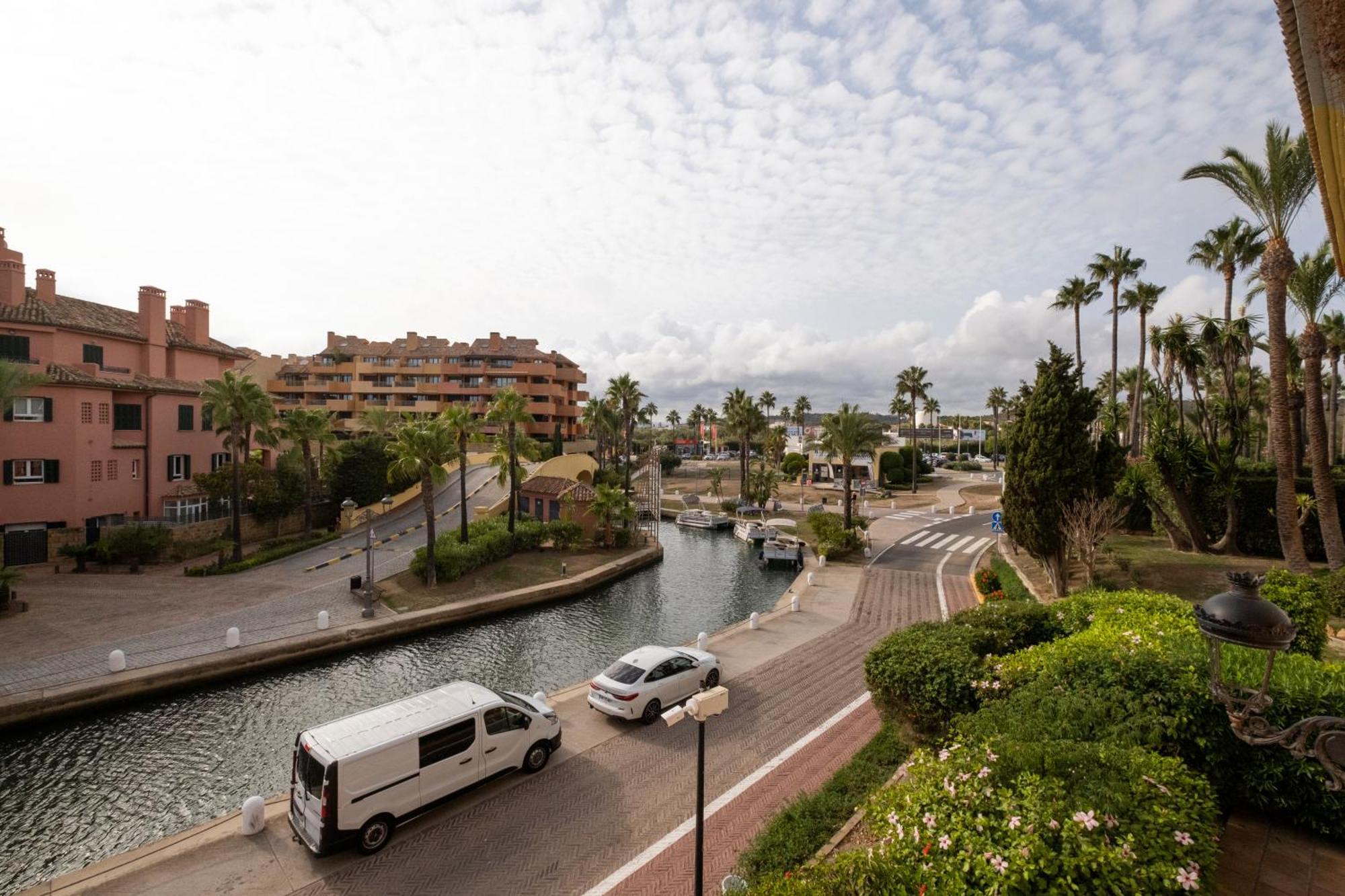 Aquamarine Apartment In Marina Sotogrande Eksteriør billede